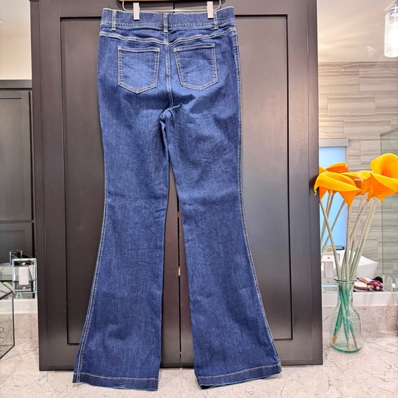 EUC Spanx flare blue jeans size Large - Picture 7 of 7